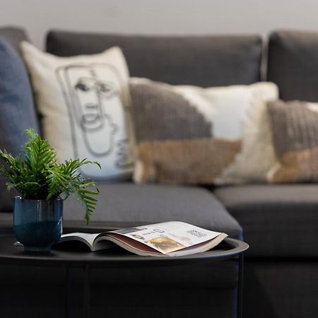 Metro Plac Wilsona Apartments Mickiewicza By Noclegi Renters Varsavia Esterno foto