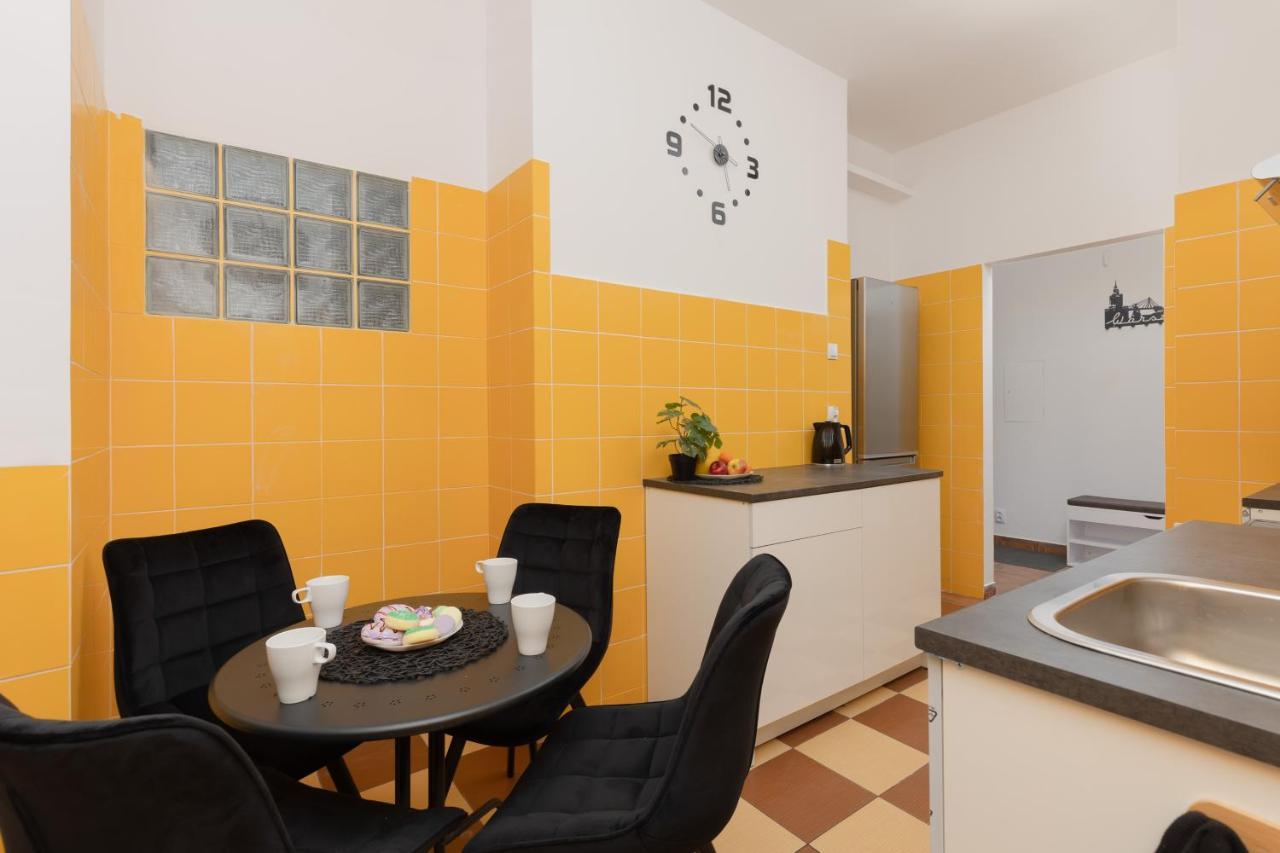 Metro Plac Wilsona Apartments Mickiewicza By Noclegi Renters Varsavia Esterno foto