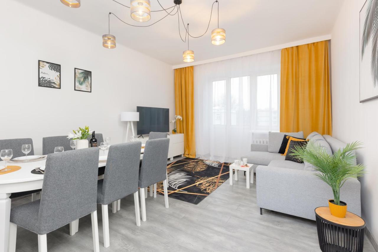 Metro Plac Wilsona Apartments Mickiewicza By Noclegi Renters Varsavia Esterno foto