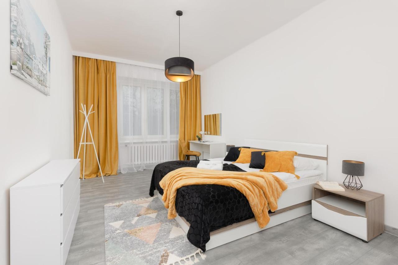 Metro Plac Wilsona Apartments Mickiewicza By Noclegi Renters Varsavia Esterno foto