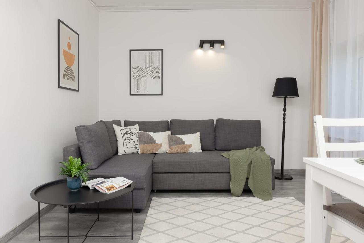 Metro Plac Wilsona Apartments Mickiewicza By Noclegi Renters Varsavia Esterno foto