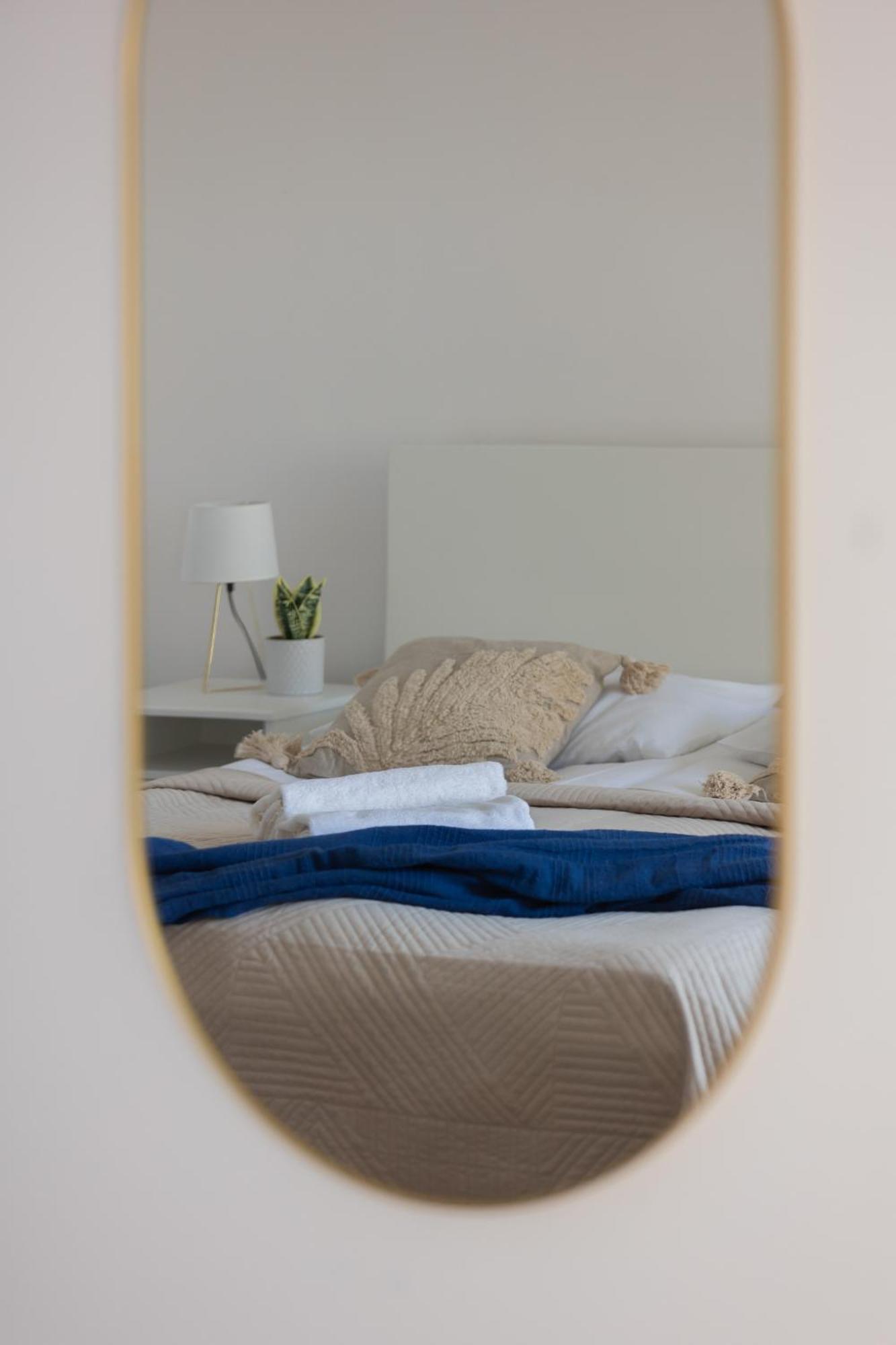 Metro Plac Wilsona Apartments Mickiewicza By Noclegi Renters Varsavia Esterno foto