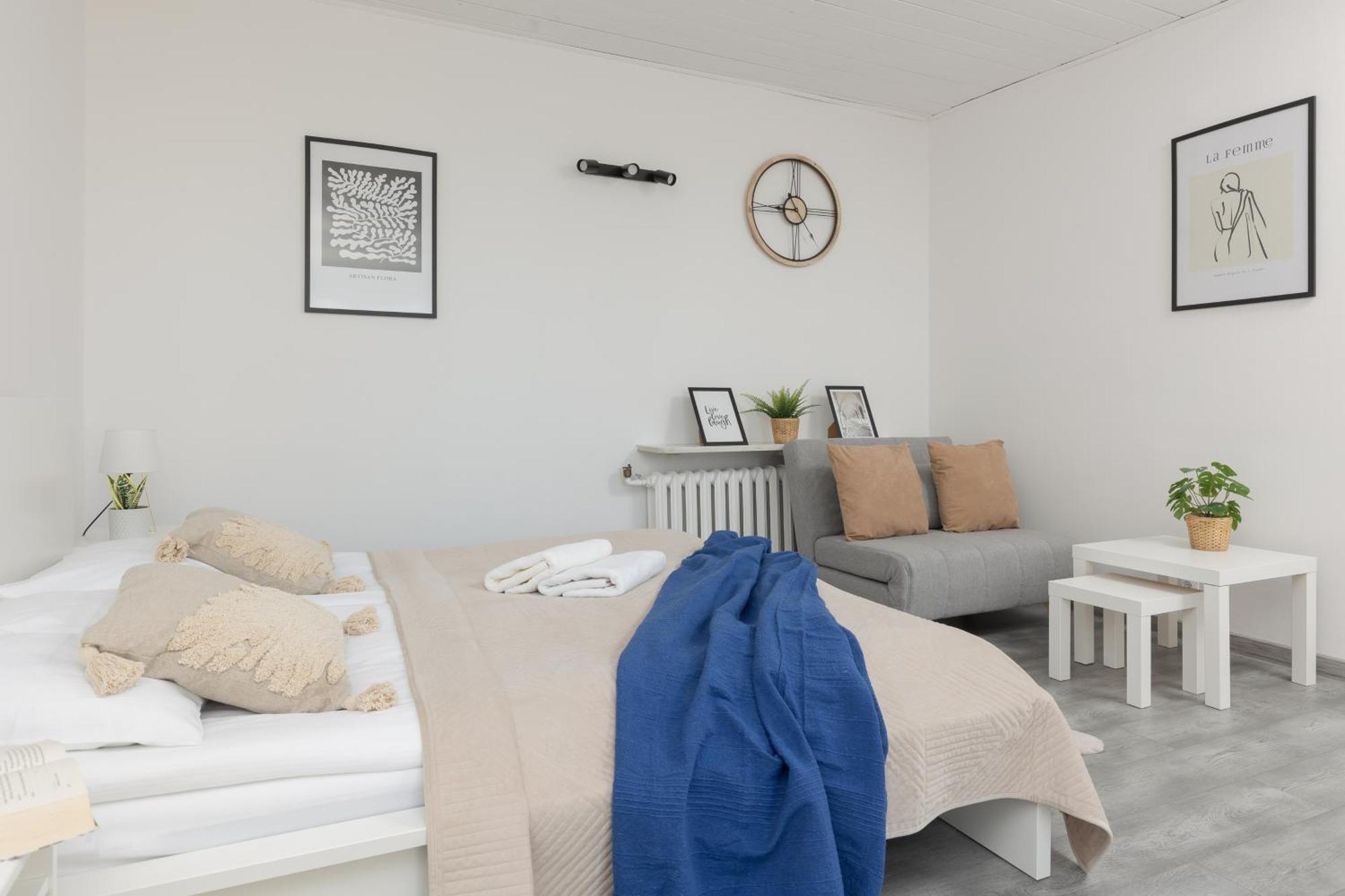Metro Plac Wilsona Apartments Mickiewicza By Noclegi Renters Varsavia Esterno foto